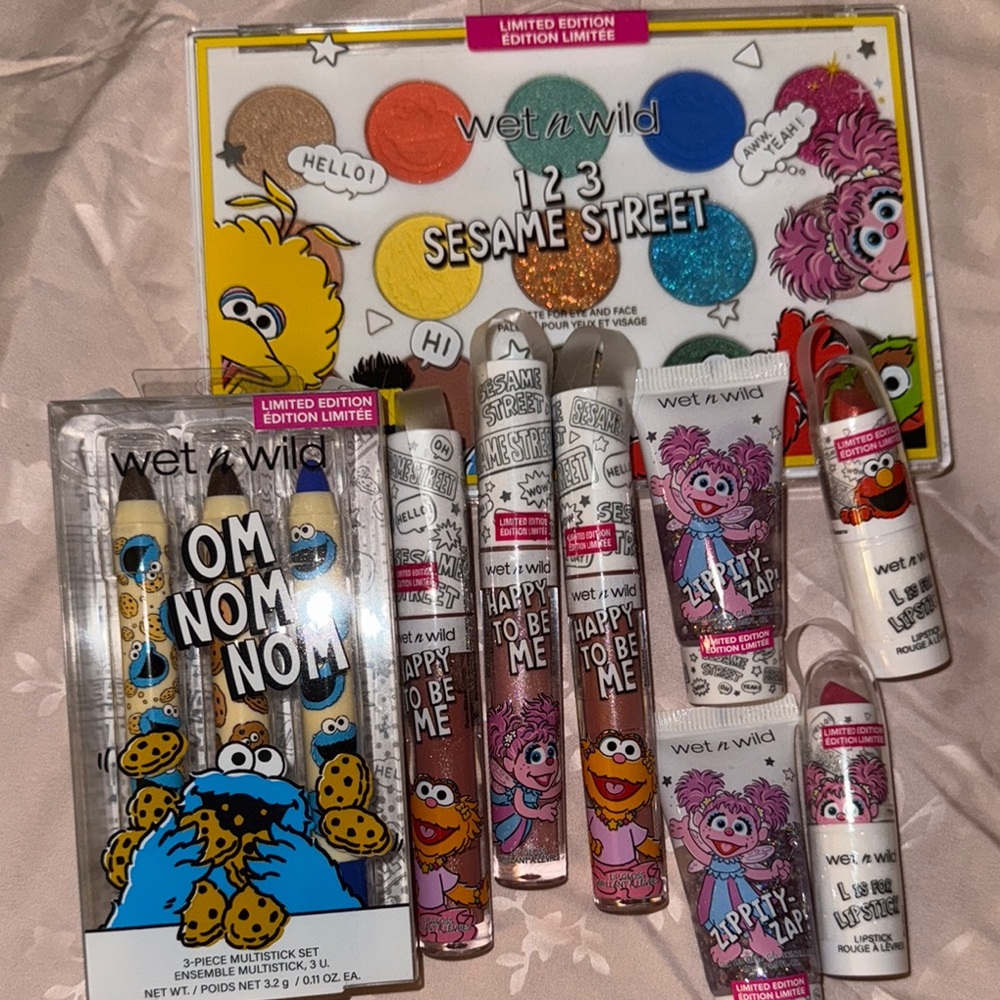 Wet n Wild Sesame Street Makeup Set - Picture 7 of 7